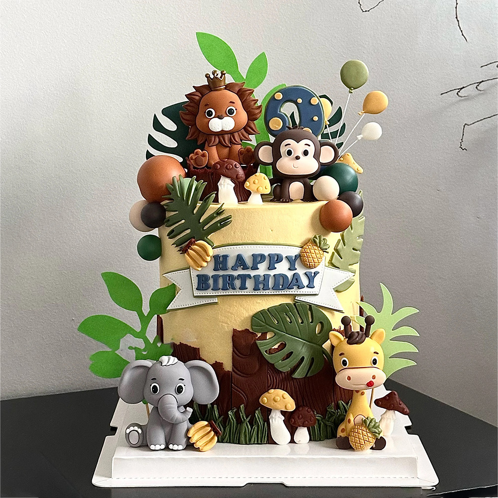 サファリアニマルケーキトッパーセット - ライオン、ゾウ、キ - Baby Nursery Jungle Theme のレビューと価格