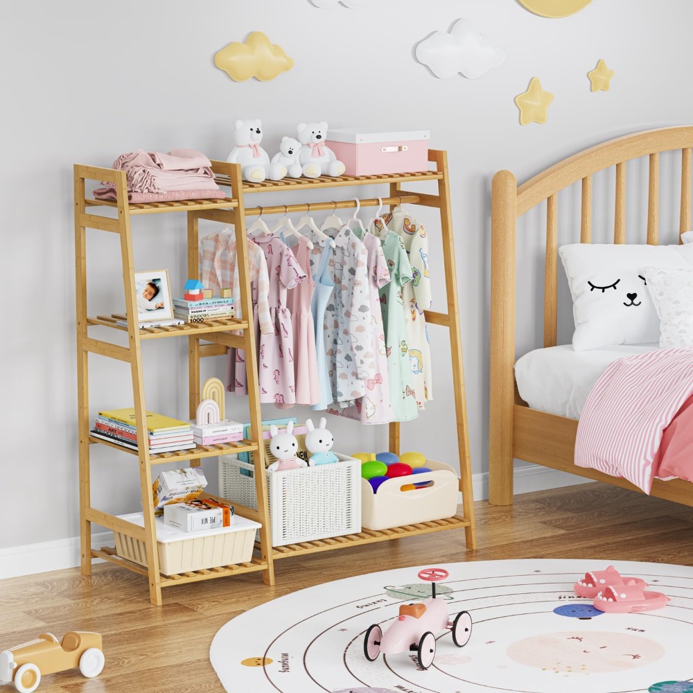 アメリカ発送 子供服ラック 棚付き 竹製衣類ラック 子供用  - Baby Nursery Shelves のレビューと価格