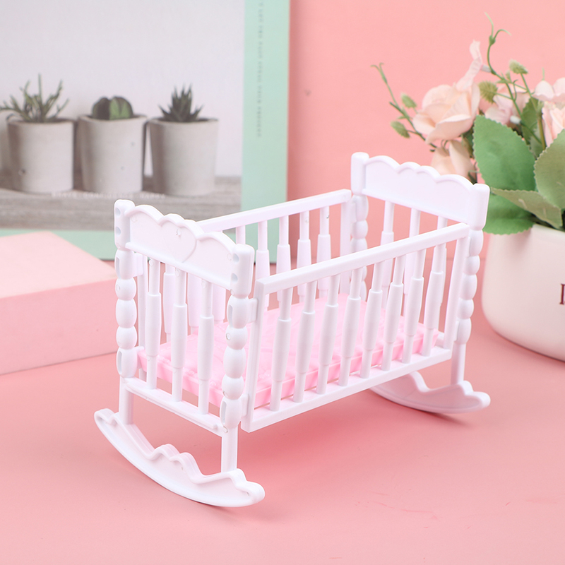 ミニベビーシェイカーガラガラおもちゃピンクホワイトドールハウ - Baby Nursery Crib のレビューと価格