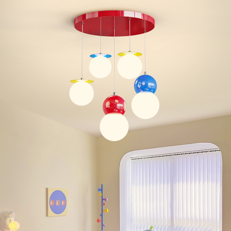 KAGU バブルボールシャンデリア - カラフルな LED  - Baby Nursery Light Fixture のレビューと価格